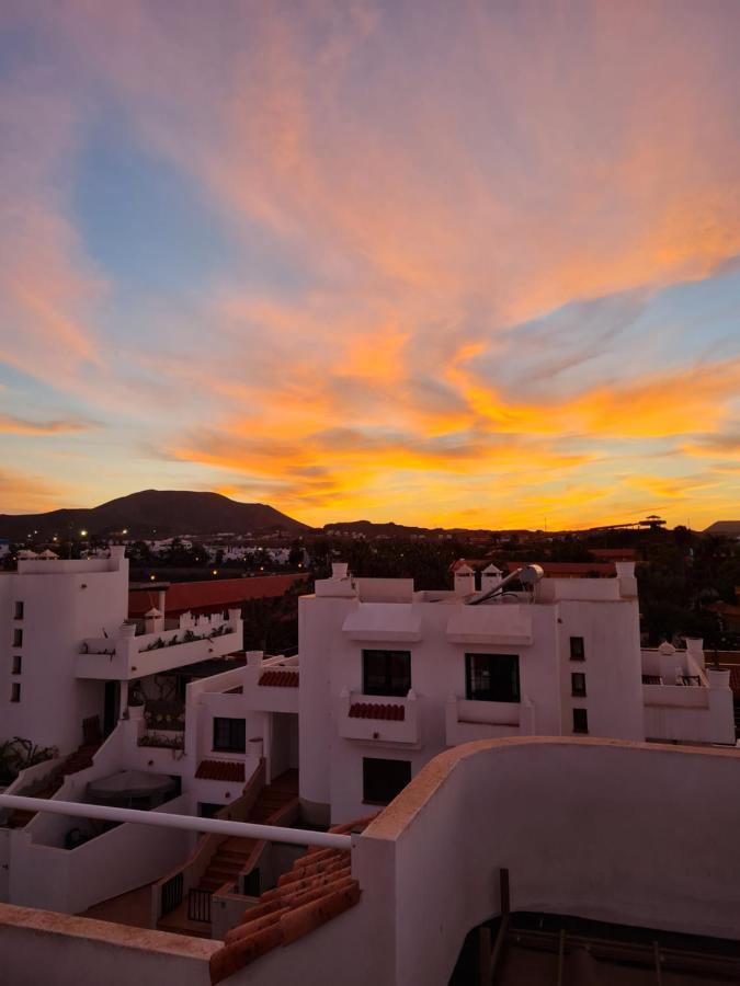 Coco Surfhouse - Coworking Coliving Hotel Corralejo Luaran gambar