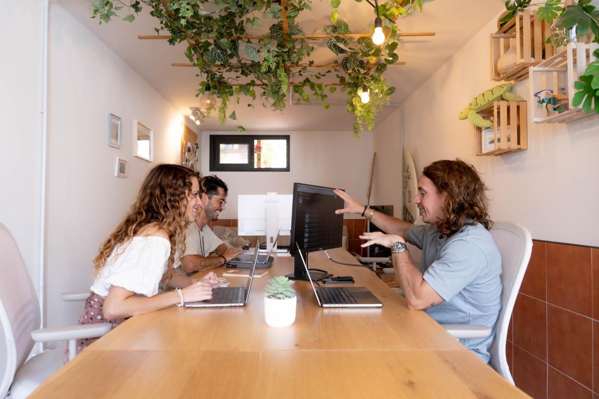 Coco Surfhouse - Coworking Coliving Hotel Corralejo Luaran gambar